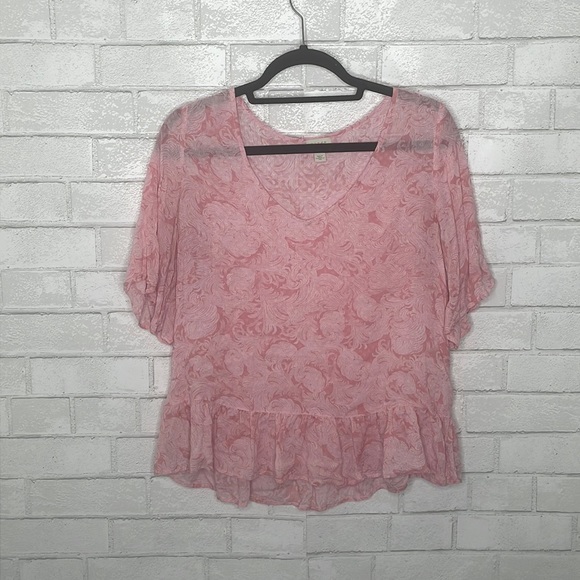 Hinge Pink Paisley Style Ruffle Hem Top - Picture 2 of 10